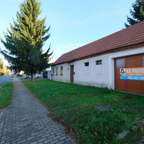 Prodej pozemku v Šumicích