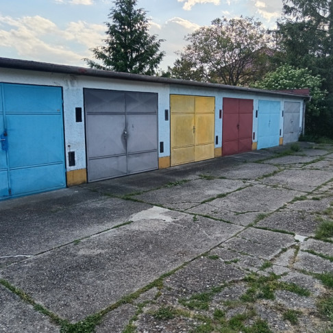 Pronájem garáže v Uherském Brodě