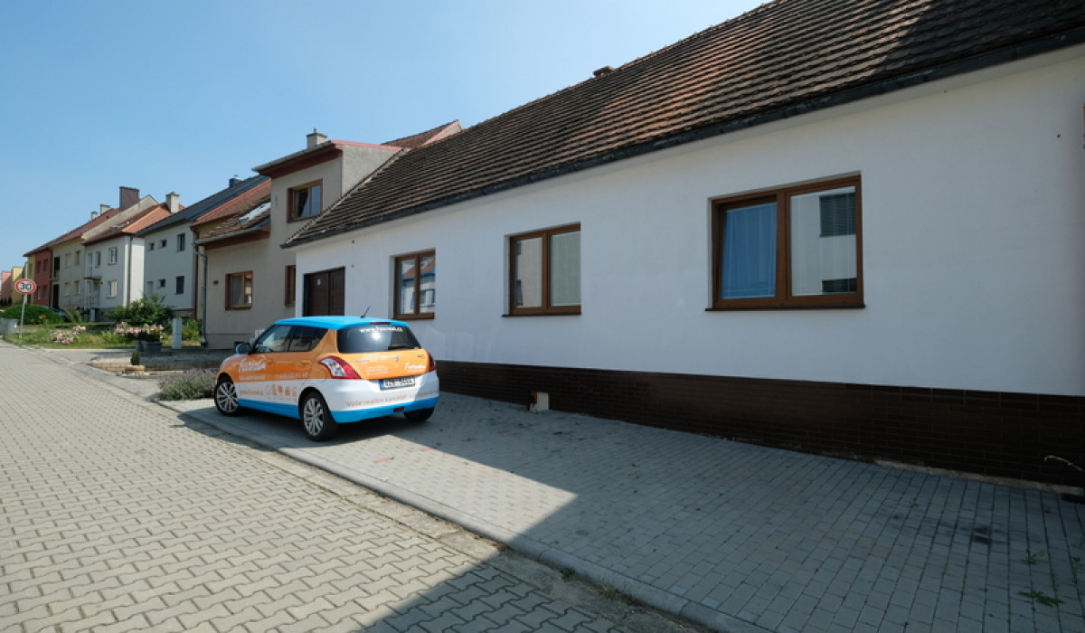 Pronájem rodinného domu v Šumicích